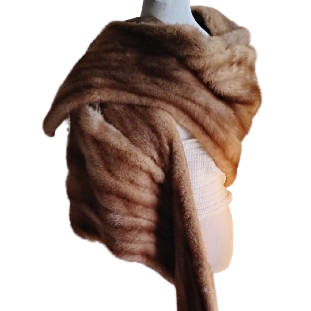 Elegant Brown Fur Stole